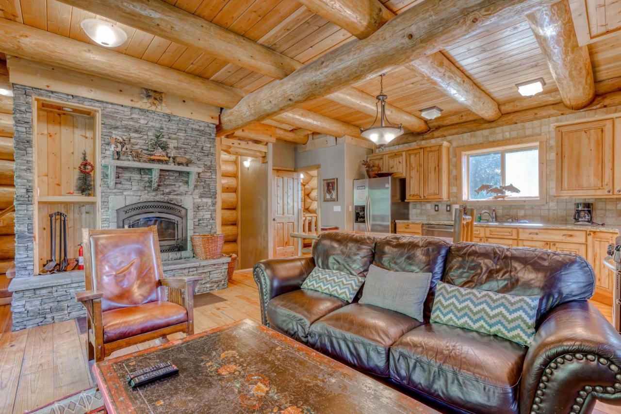 Skiing Bear Chalet Гавернмент Кемп Екстер'єр фото